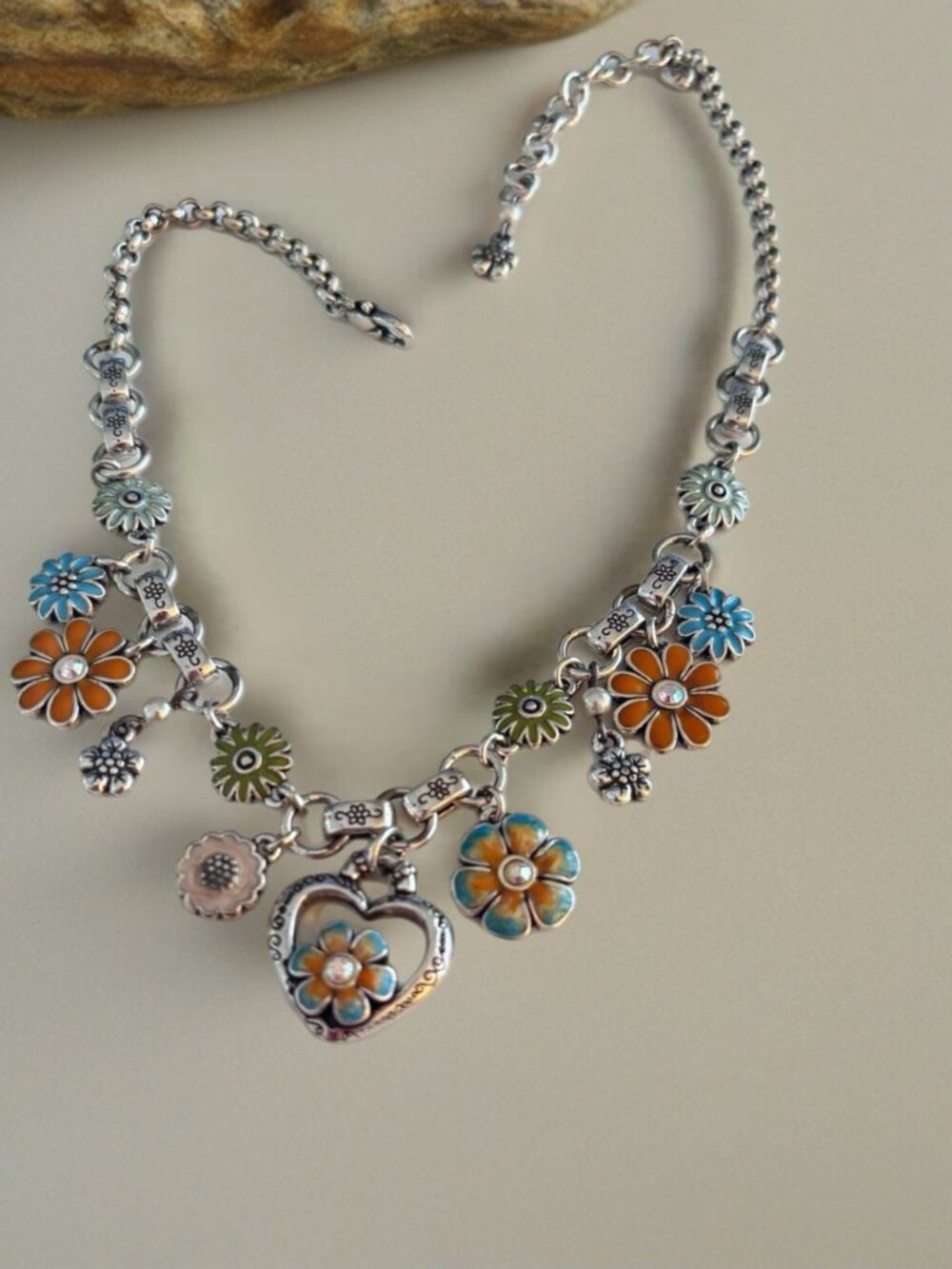 Vintage Brighton Orchard Flower Heart Charm Necklace Reversible Garden Retired - Picture 8 of 8